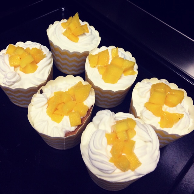 淡奶油纸杯蛋糕