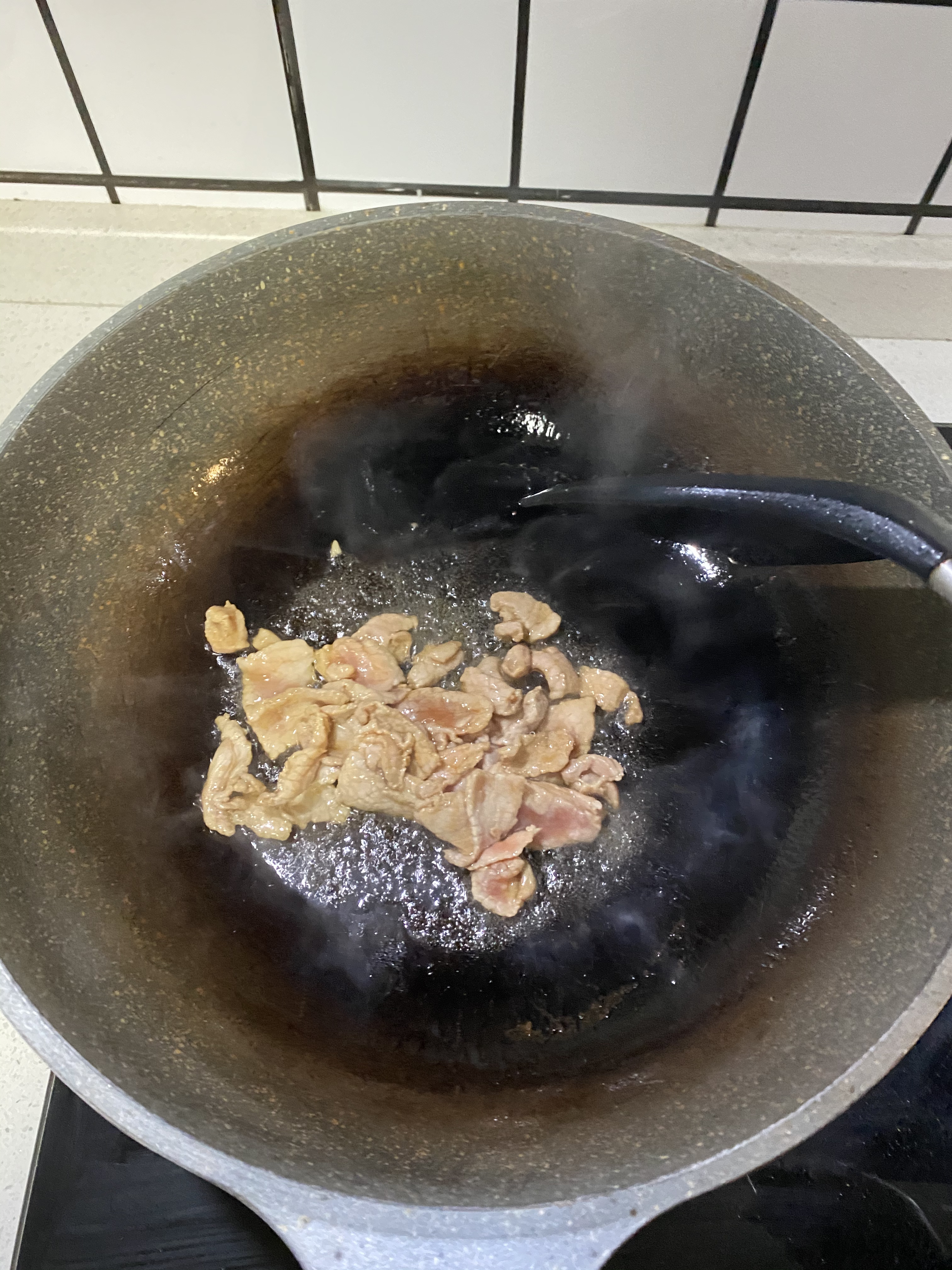 无敌好吃的香干炒肉的做法 步骤4