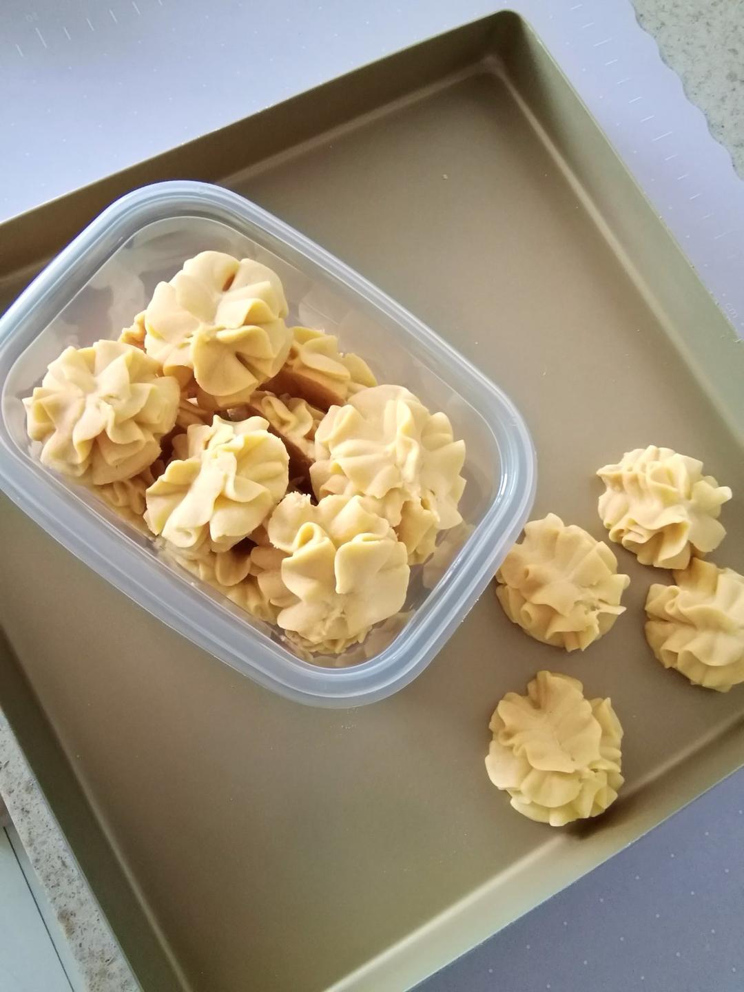 被业界猜了很久的网红牛油小花曲奇配方，酥的掉渣