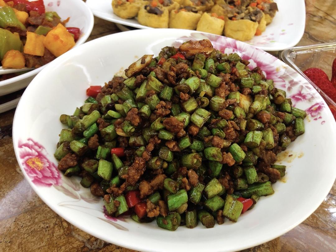 超简单的下饭菜🔥肉末豆角，好吃到流泪