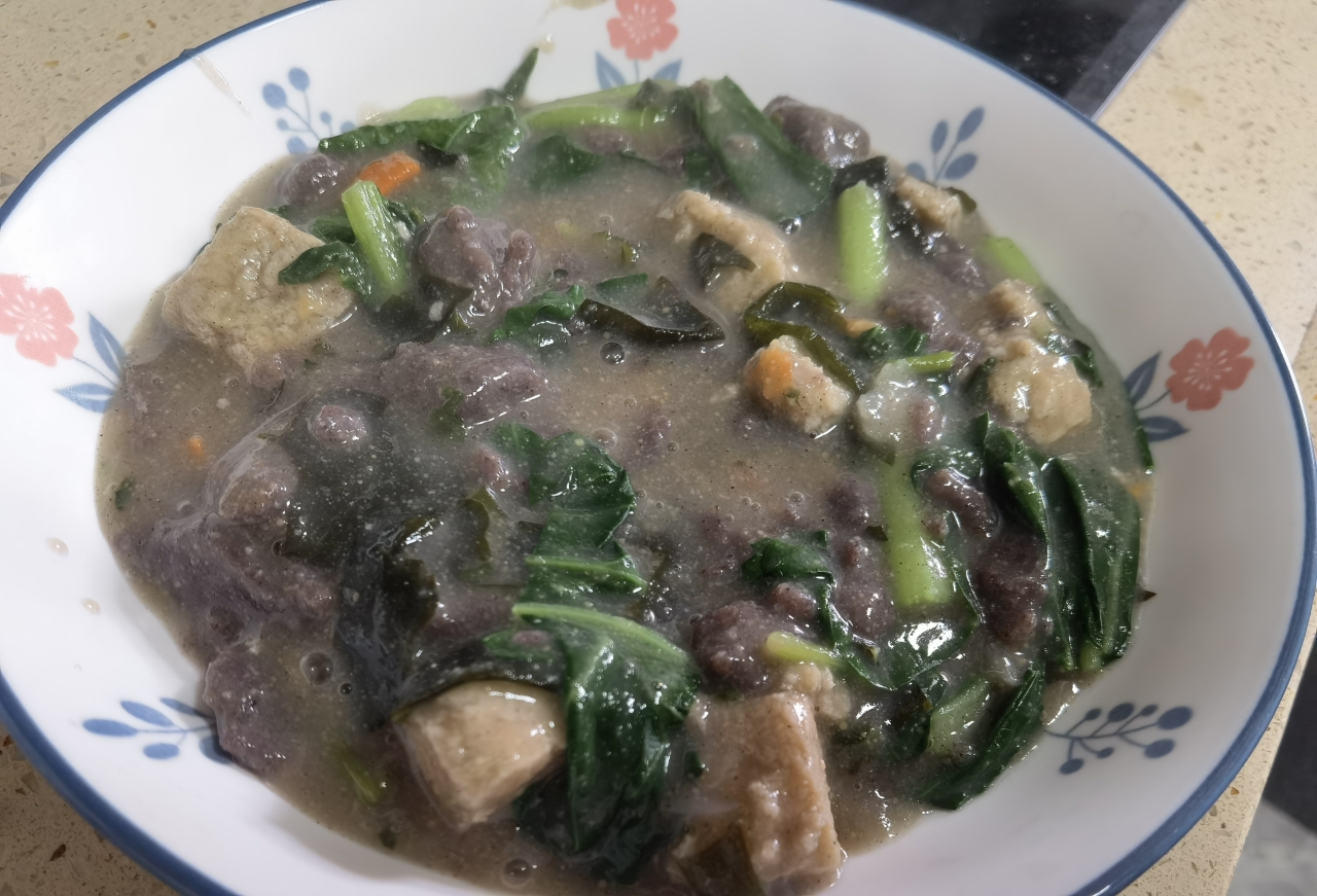 杂粮粉冻豆腐疙瘩汤的做法
