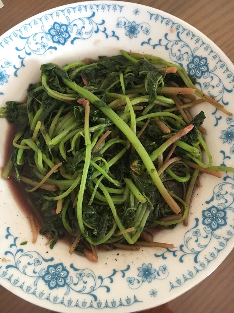 蒜炒红米苋