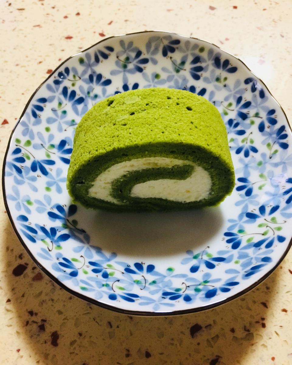 抹茶戚风蛋糕卷