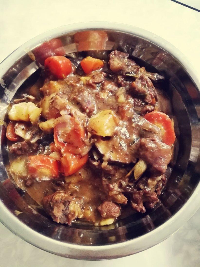 情人节大餐法式红酒烩鸡Coq au Vin