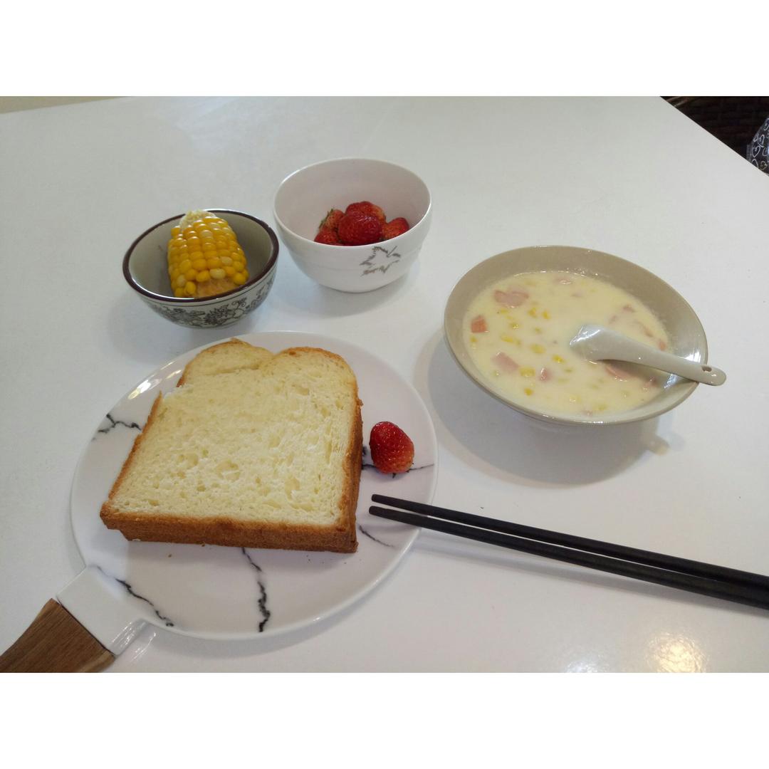 火腿玉米浓汤