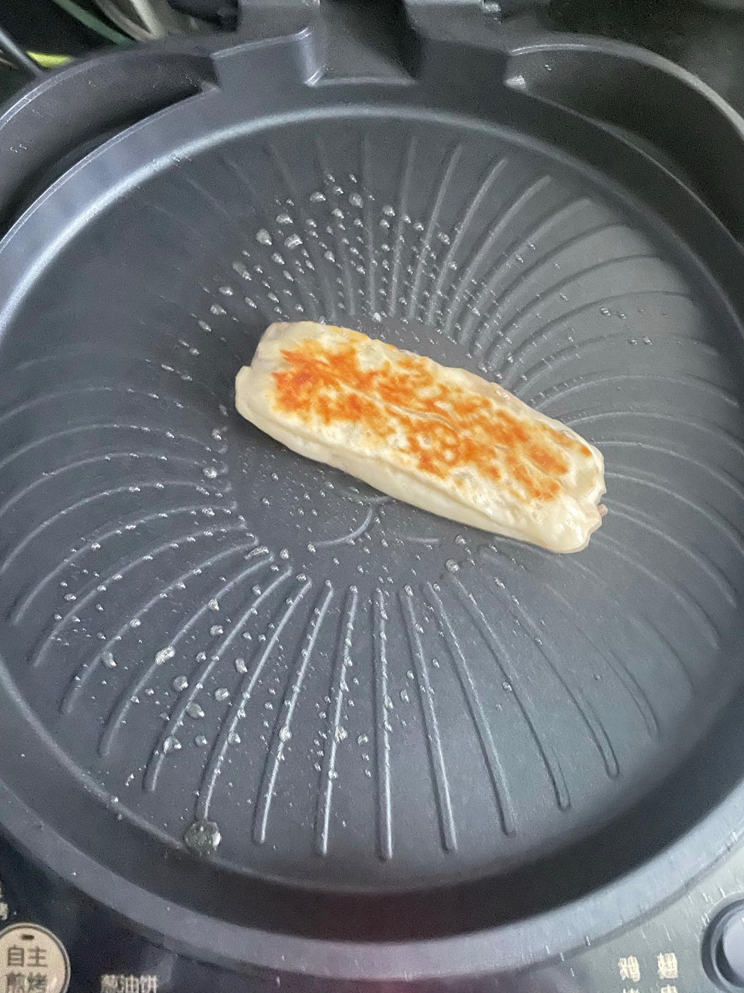 不用和面就能吃到的香酥牛肉饼❗️