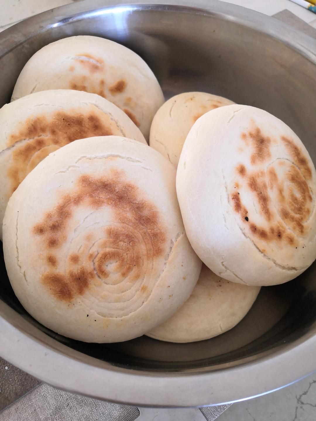 肉夹馍，白吉馍