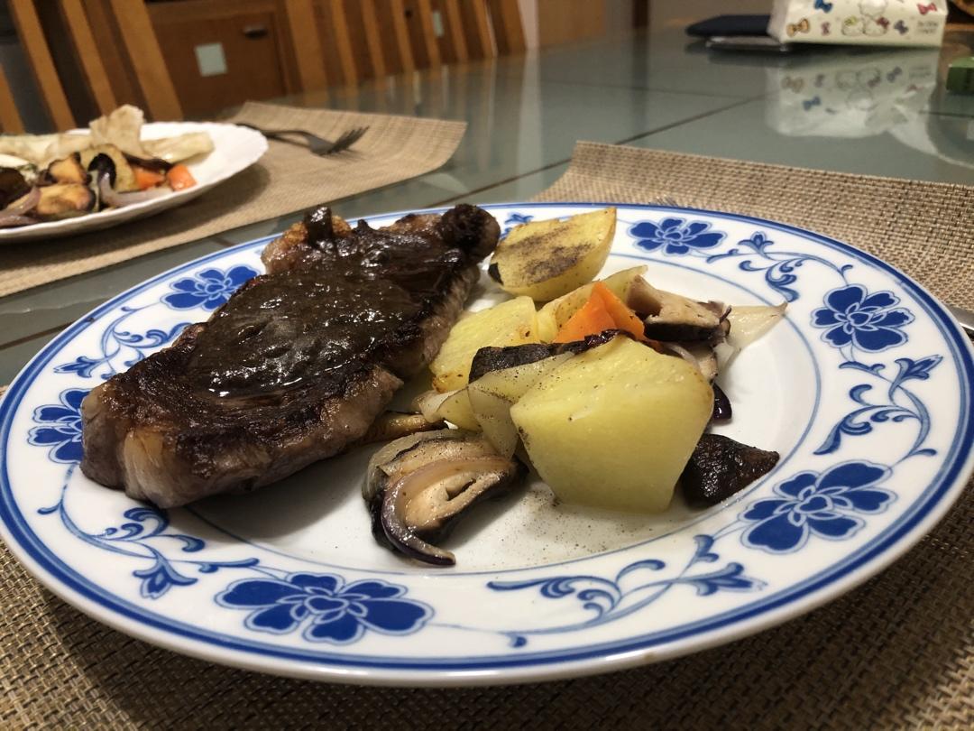 黑胡椒烤牛排