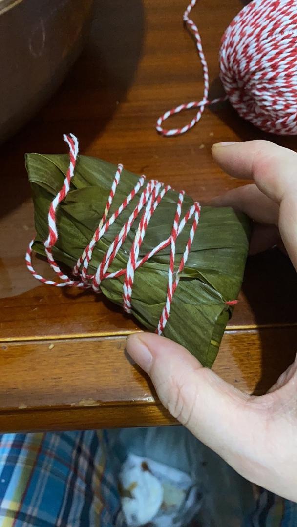 豆豆sp2q做的鮮肉粽子紅棗粽子牛角包法四角包法