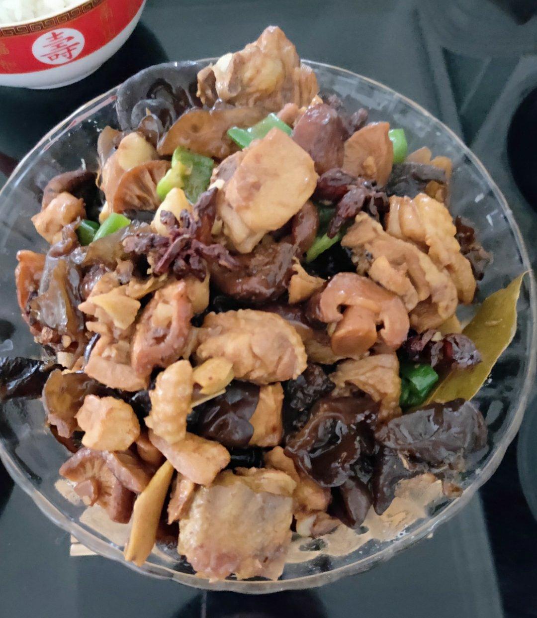 黄焖鸡米饭（剔骨鸡腿➕土豆）山寨版