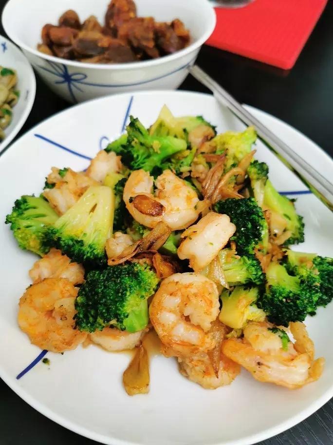 蒜蓉虾仁西兰花