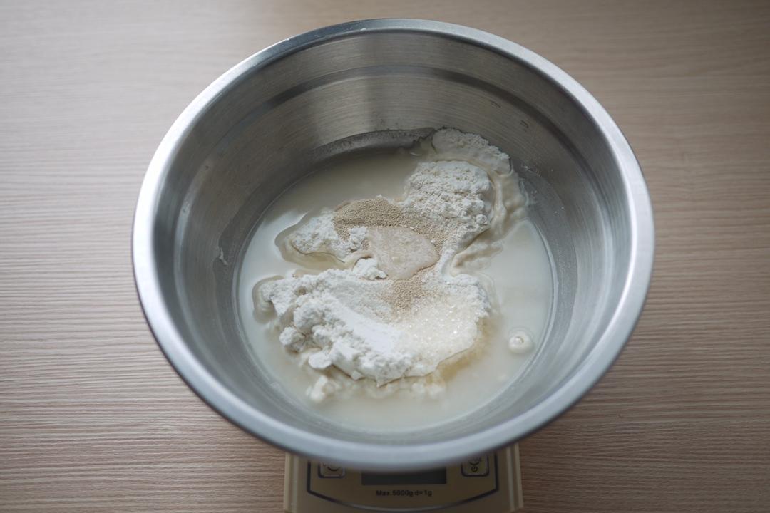 纯奶手撕吐司的做法 步骤1