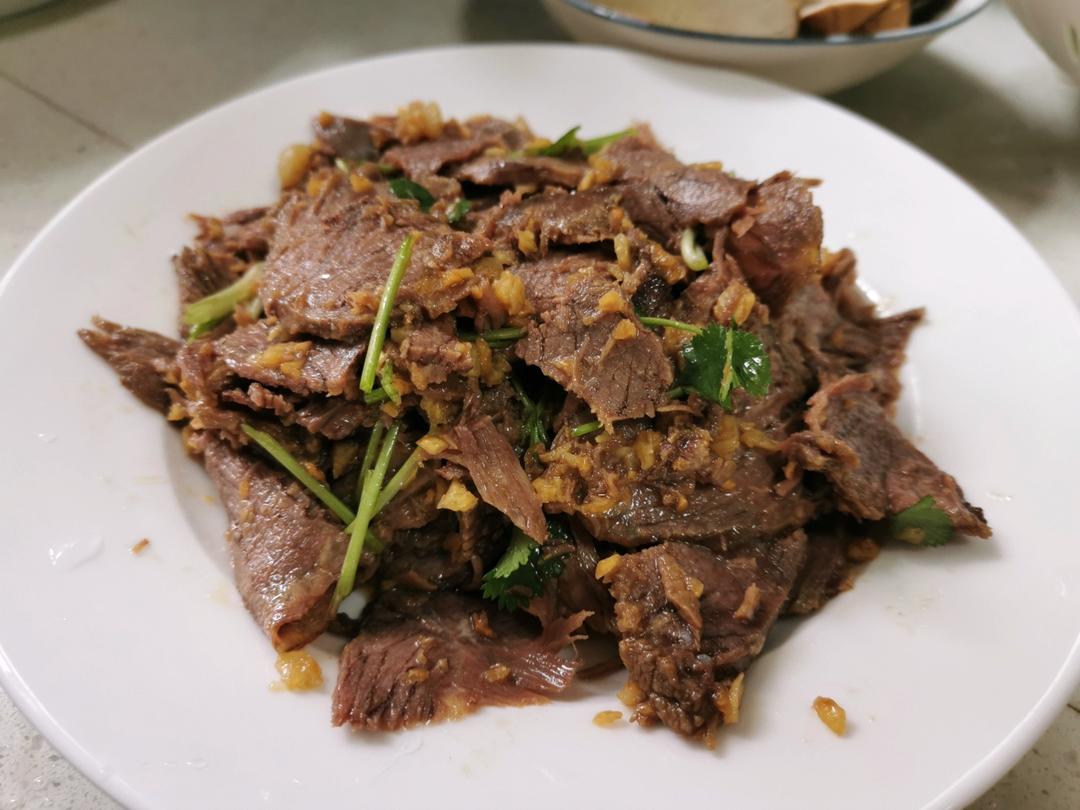 凉拌牛肉