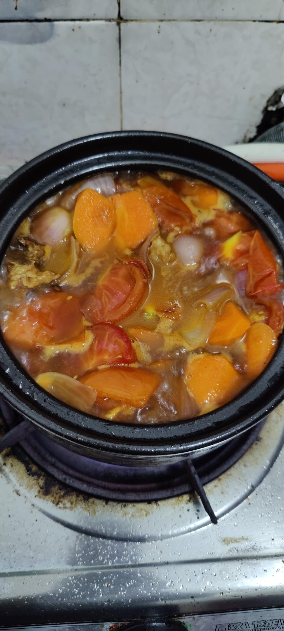 番茄土豆炖牛腩