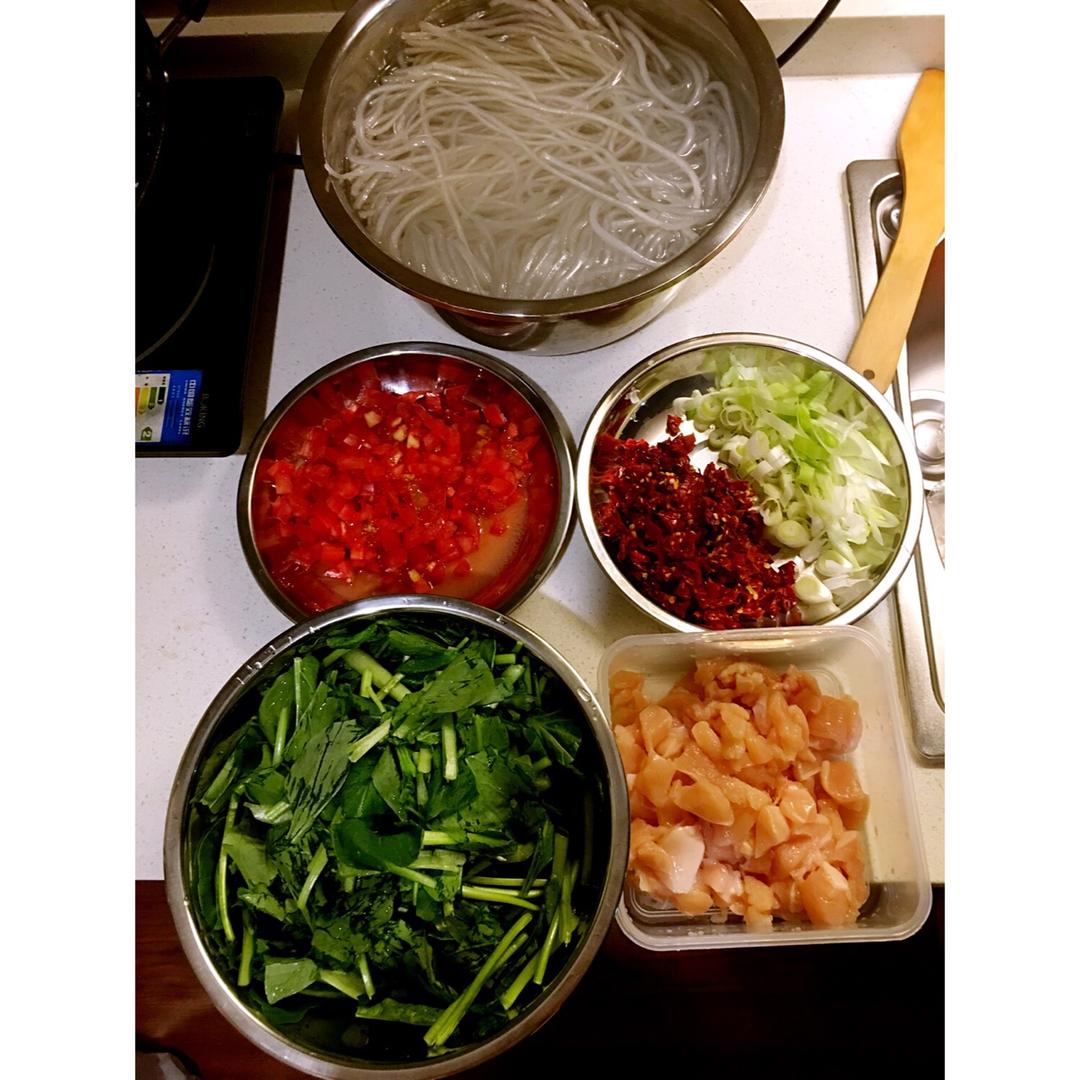 歹歹的新疆炒米粉