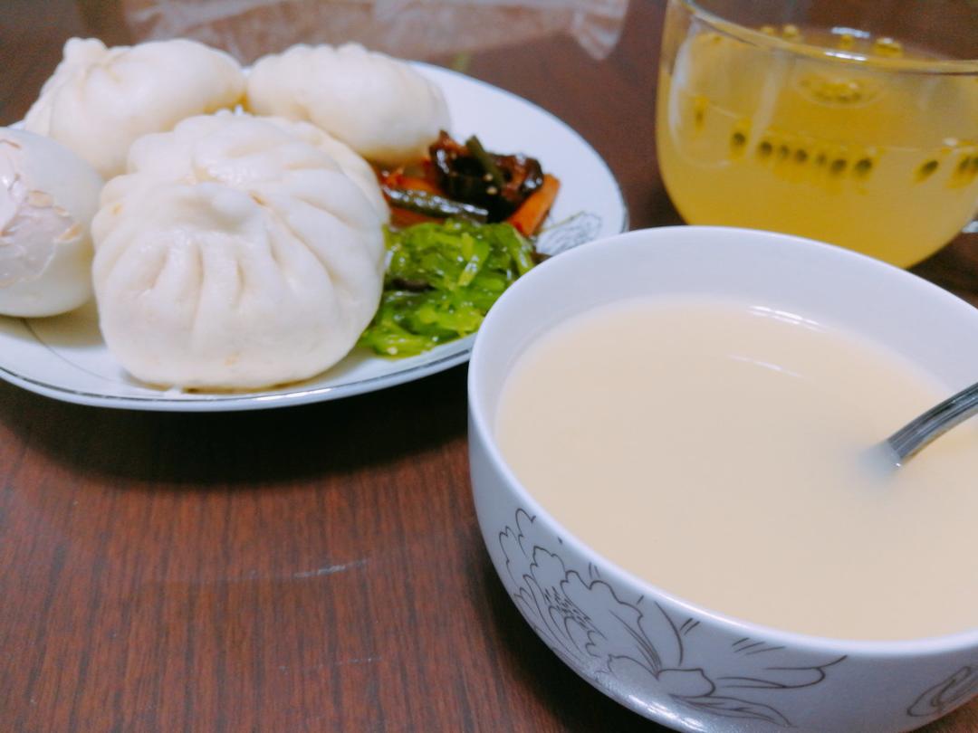 鲜肉包子