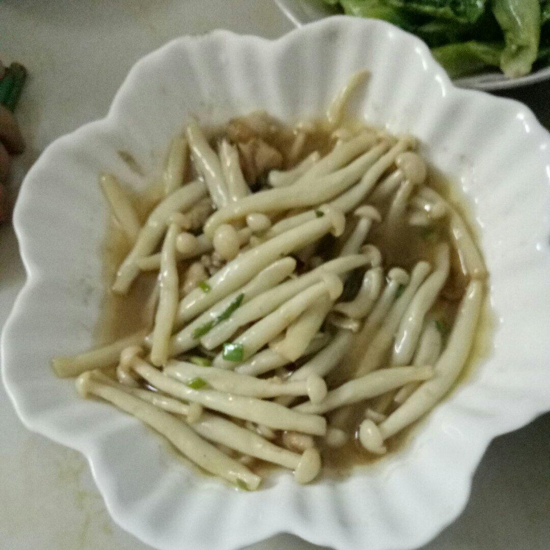 海鲜菇小炒肉