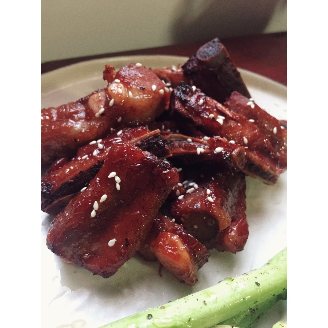 蜜汁烤排骨