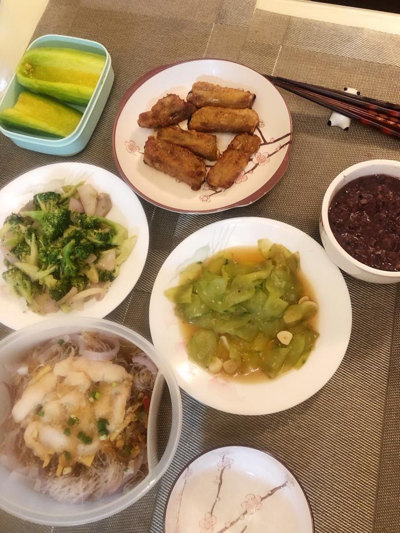 15分钟搞定【蒜蓉粉丝蒸龙利鱼】，入夏前多吃它准能瘦！