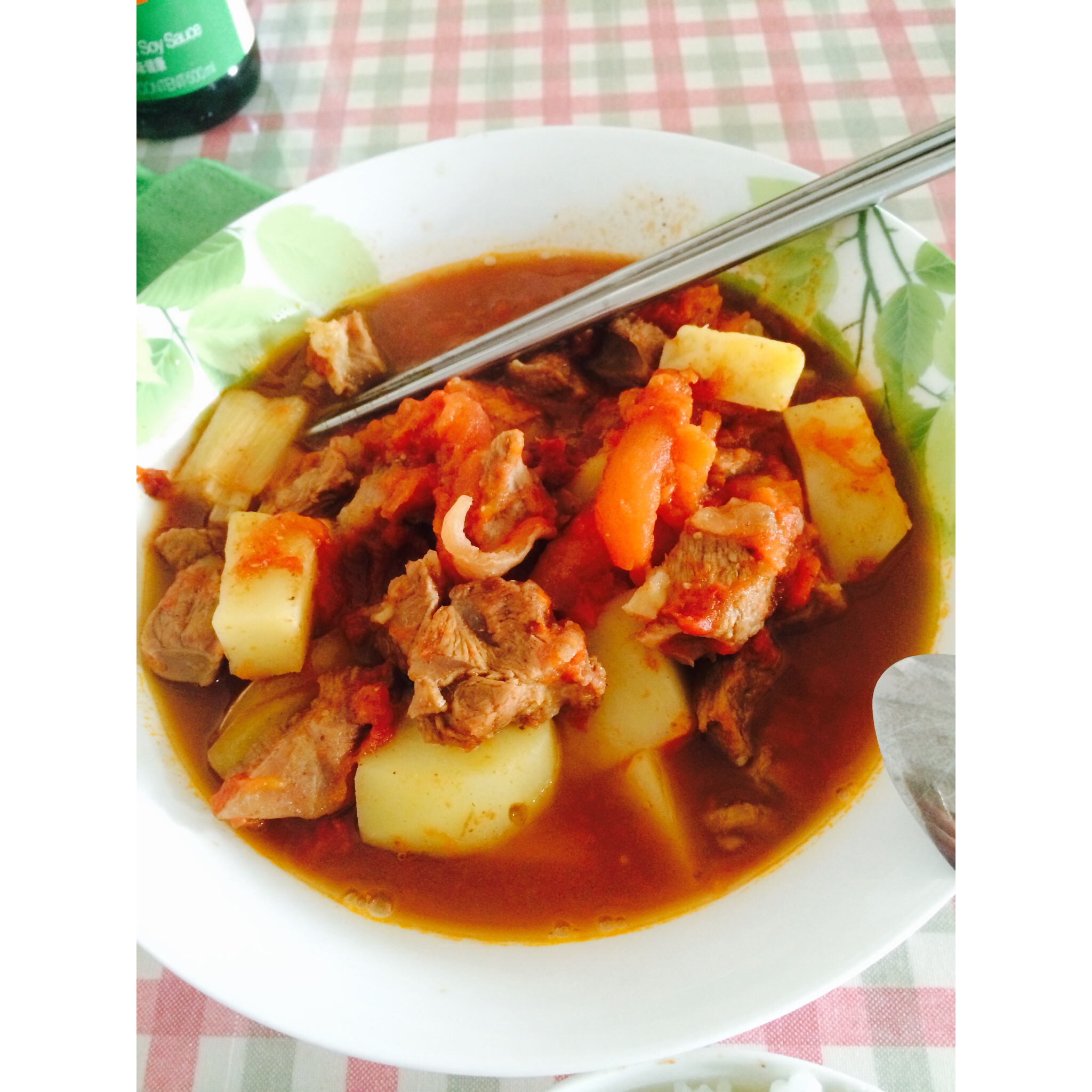 西红柿牛腩土豆