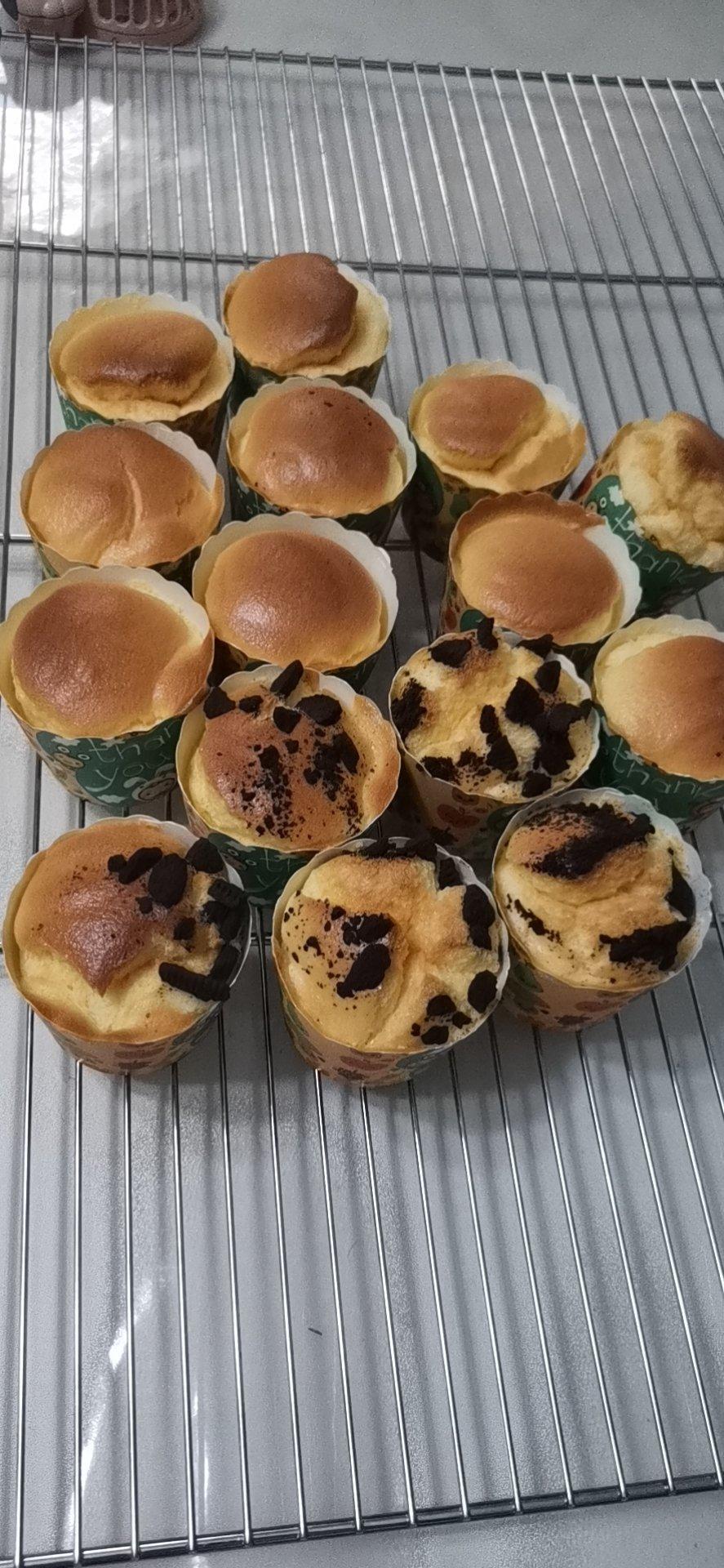 凉了也不回缩的戚风纸杯蛋糕🍰超级绵软 适合宝宝吃哦