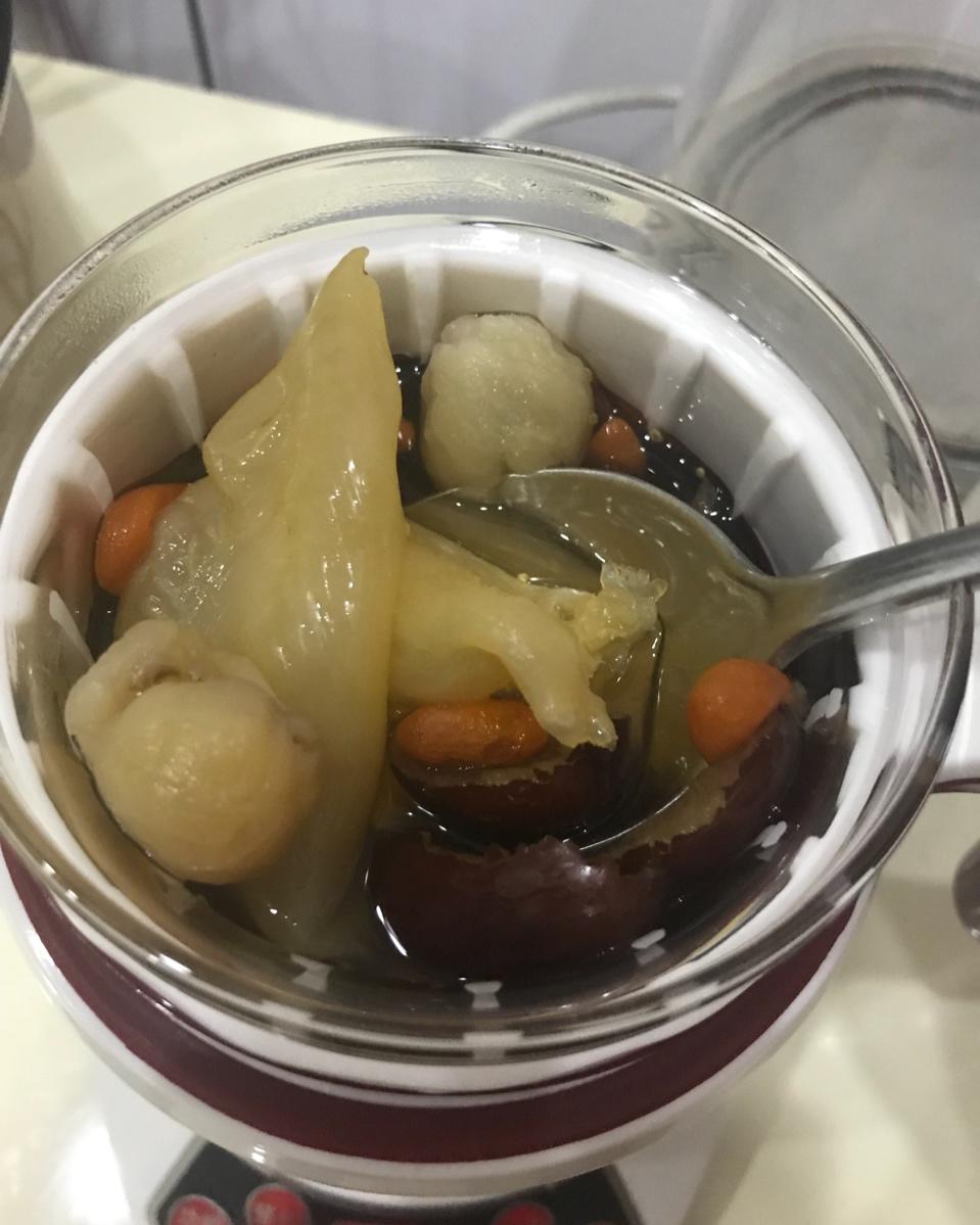 小木玲子做的花胶糖水