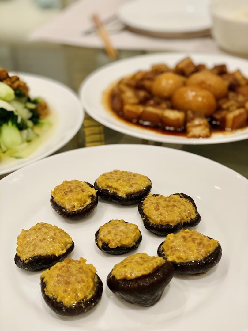 美味的肉酿香菇～～孩子爱吃的下饭菜