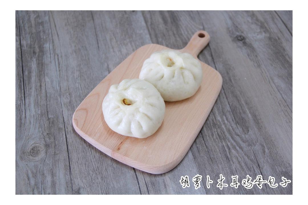 胡萝卜木耳鸡蛋素包子
