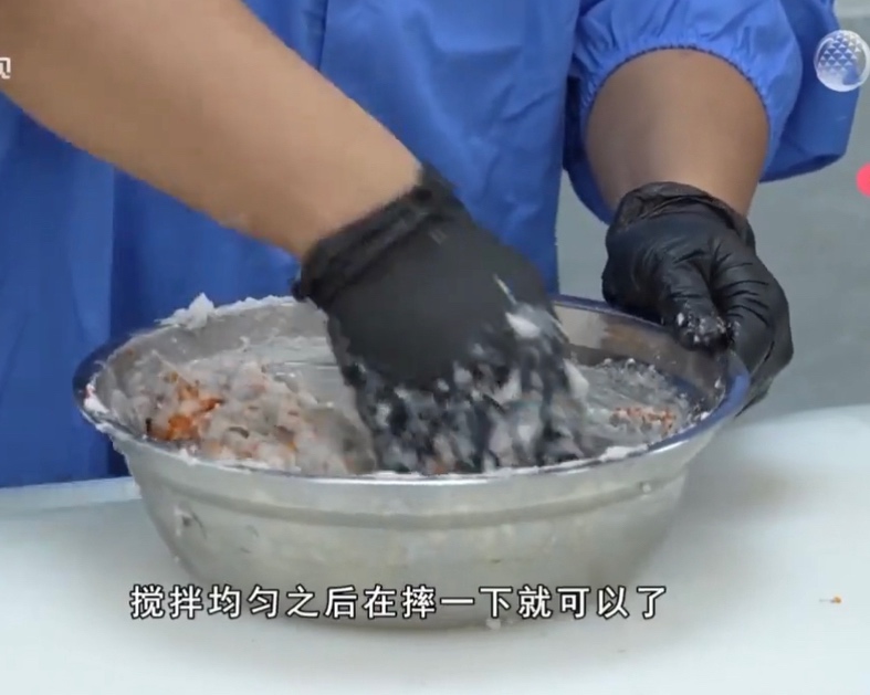 超好吃的鱼籽虾滑煎酿四宝的做法 步骤7