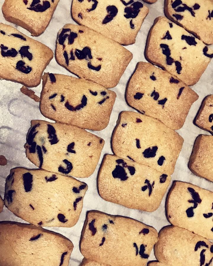 啦啦妹美做的蔓越莓饼干