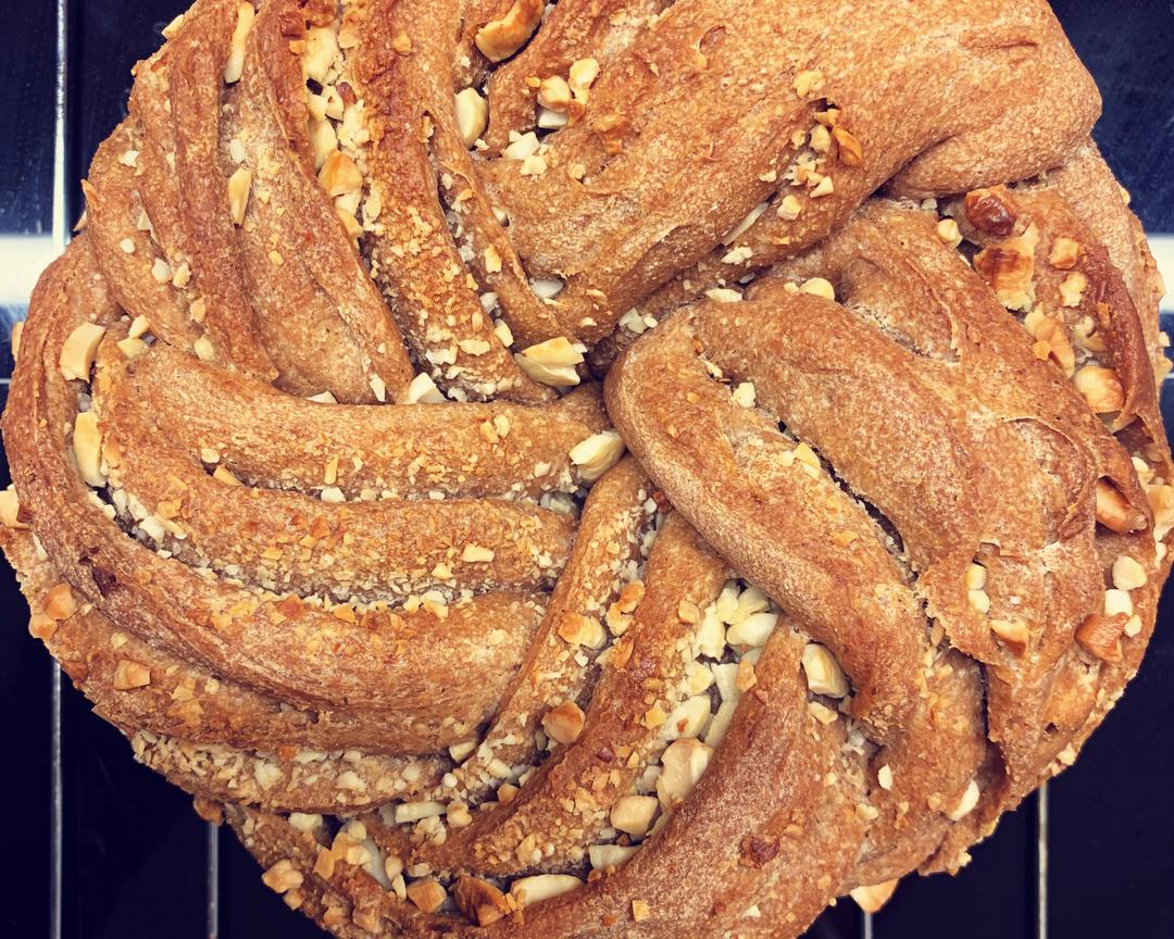 腰果仁全麦面包