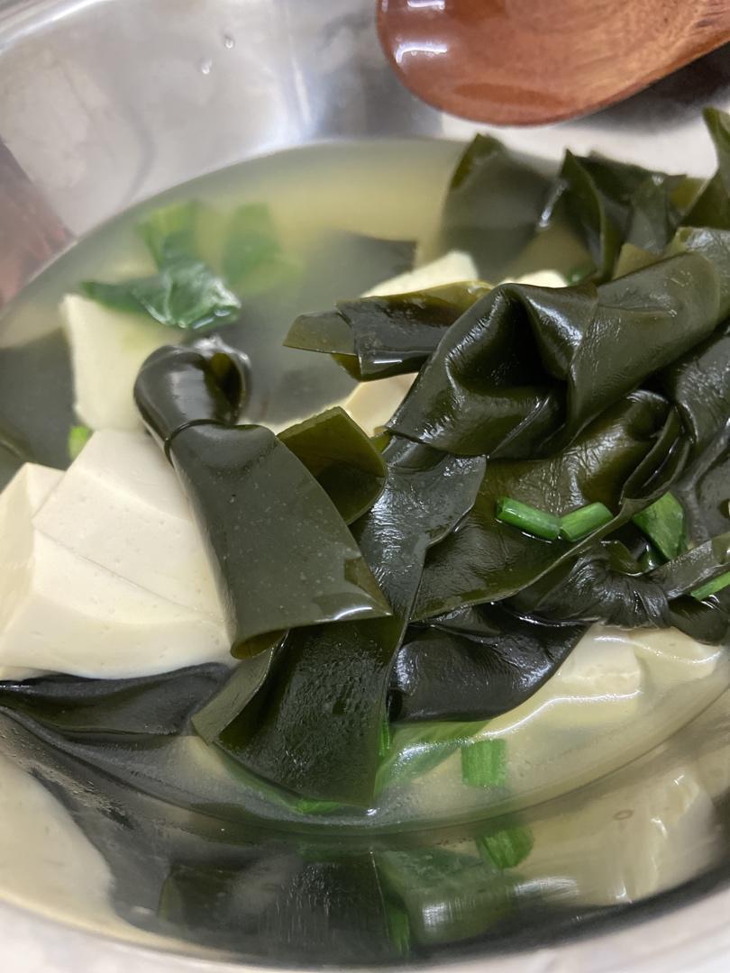 海带豆腐汤