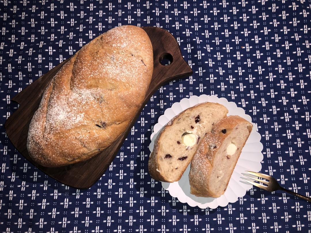 kiri奶油芝士食谱—全麦蔓越莓奶酪软欧包（视频）