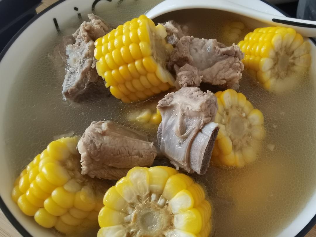 玉米排骨汤