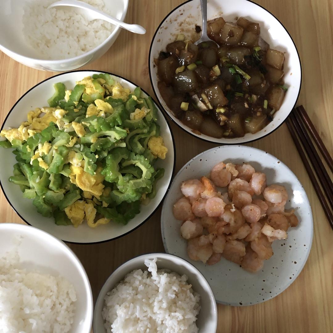 鸡蛋炒苦瓜