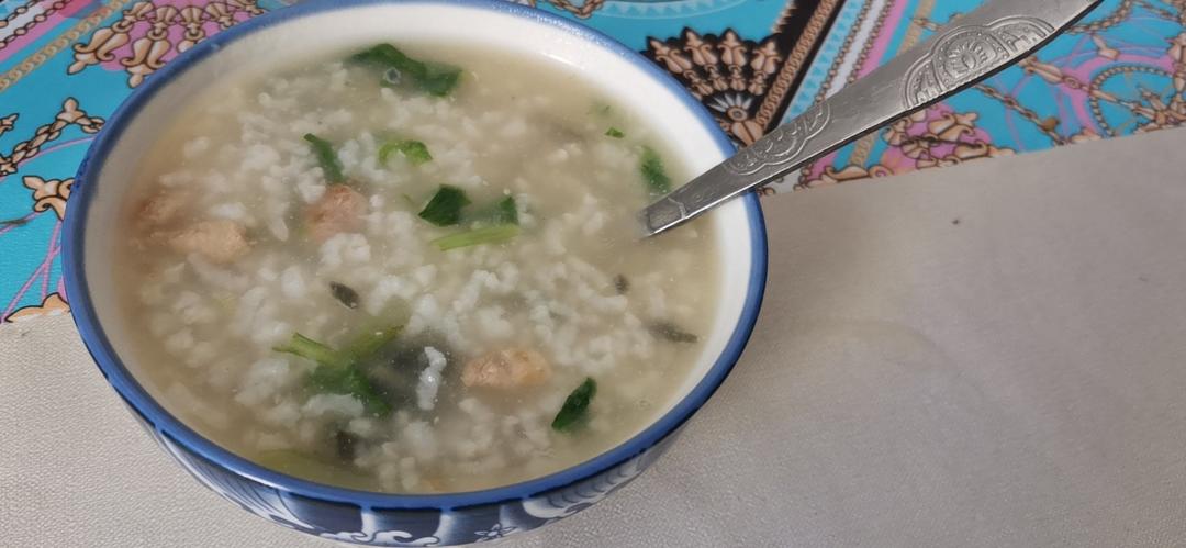 妈妈👩教我做的皮蛋瘦肉粥🥣简单快捷美味😋