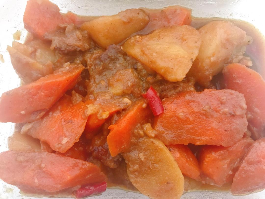 番茄土豆炖牛腩