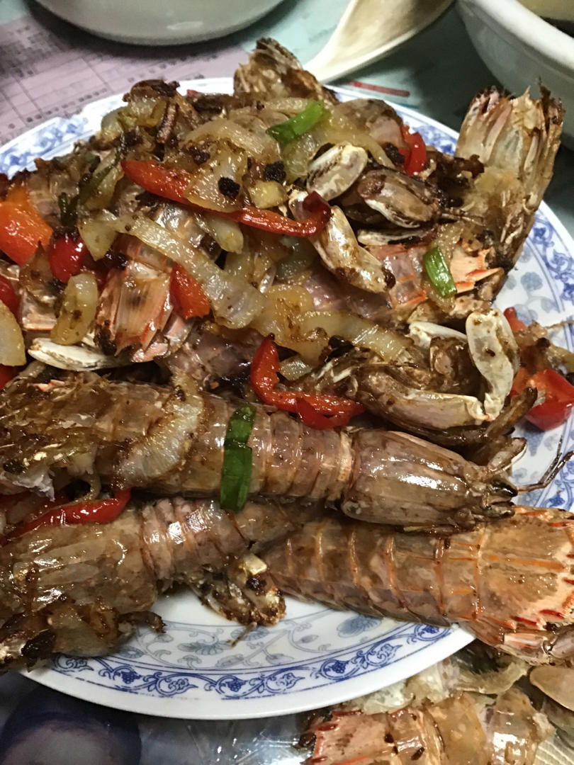 椒盐赖尿虾（皮皮虾）