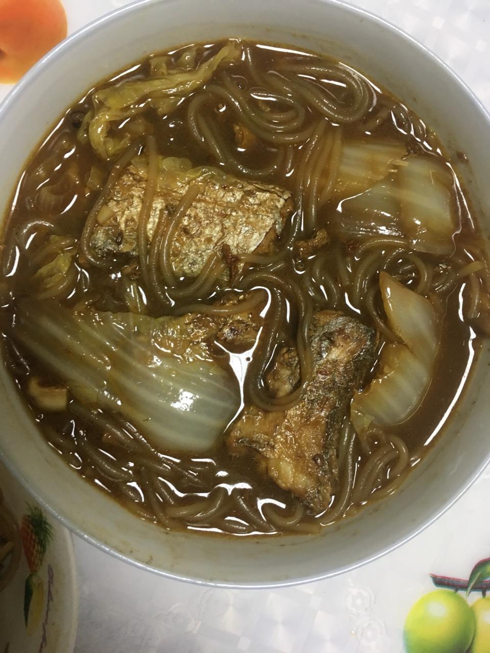 粉丝白菜熬带鱼