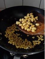 干炒五香黄豆的做法 步骤13