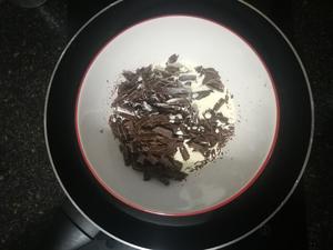 三色免烤巧克力芝士蛋糕的做法 步骤3