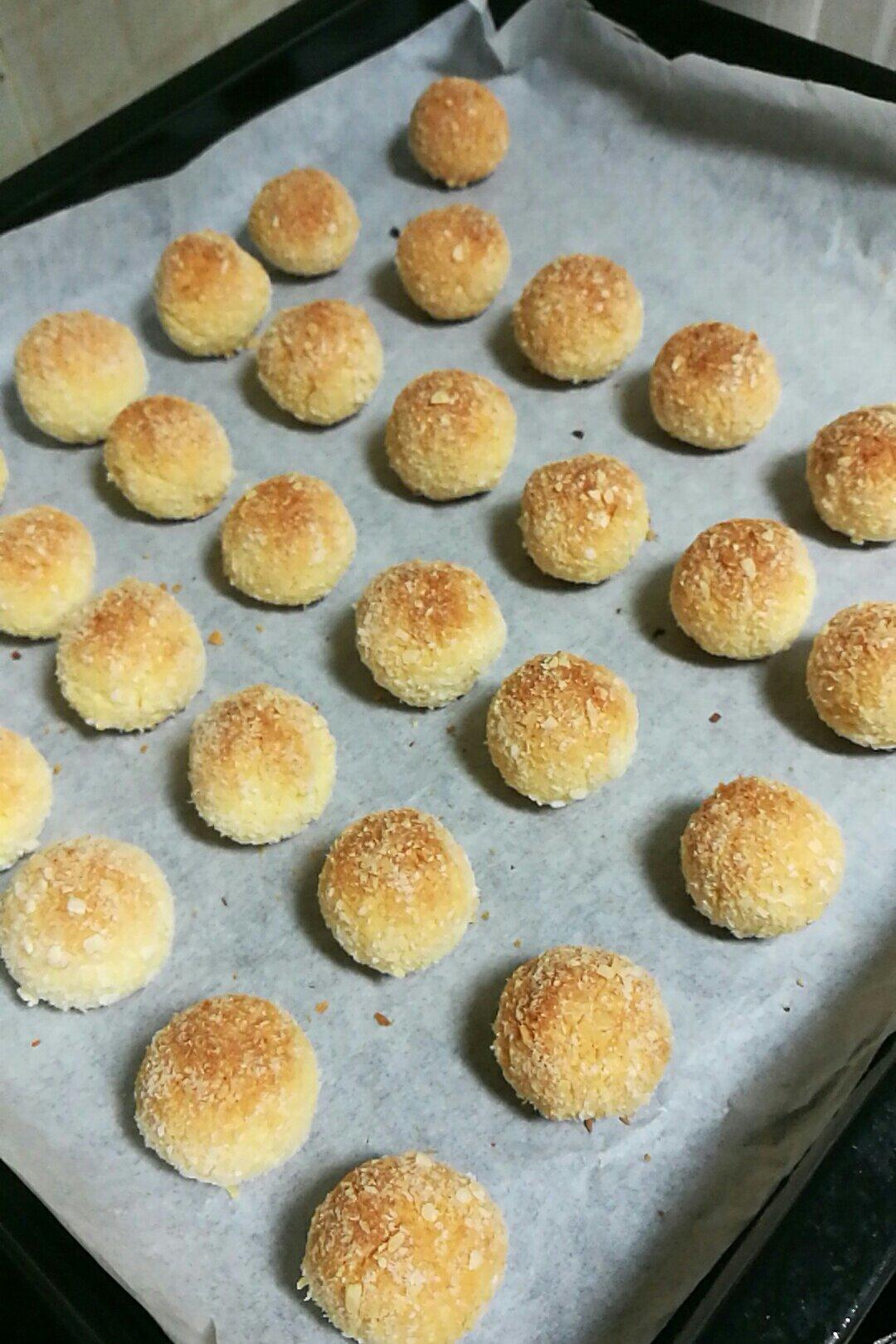 宝宝零食～椰蓉球