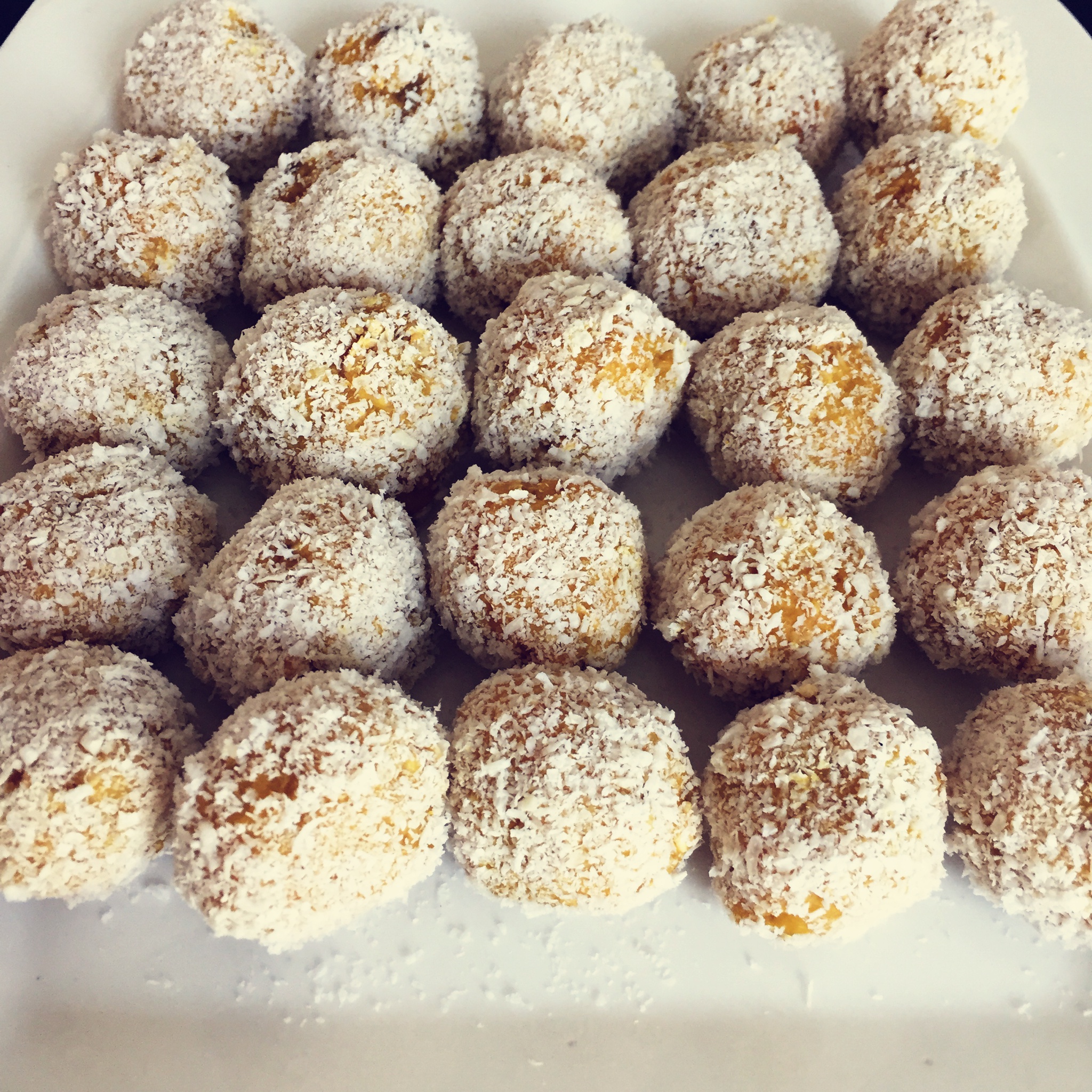 椰丝红薯燕麦球