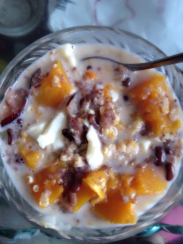 芒果燕麦粥 Overnight Mango Oatmeal