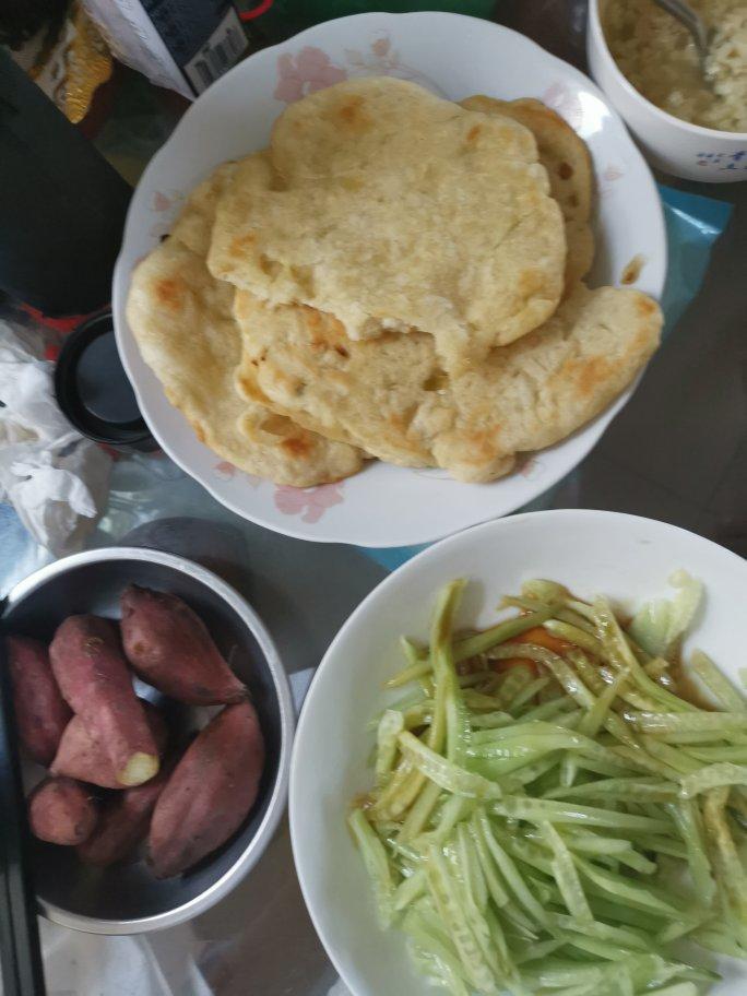 懒人版葱香发面饼 要多软有多软 零失败的方子 附细节视频详解