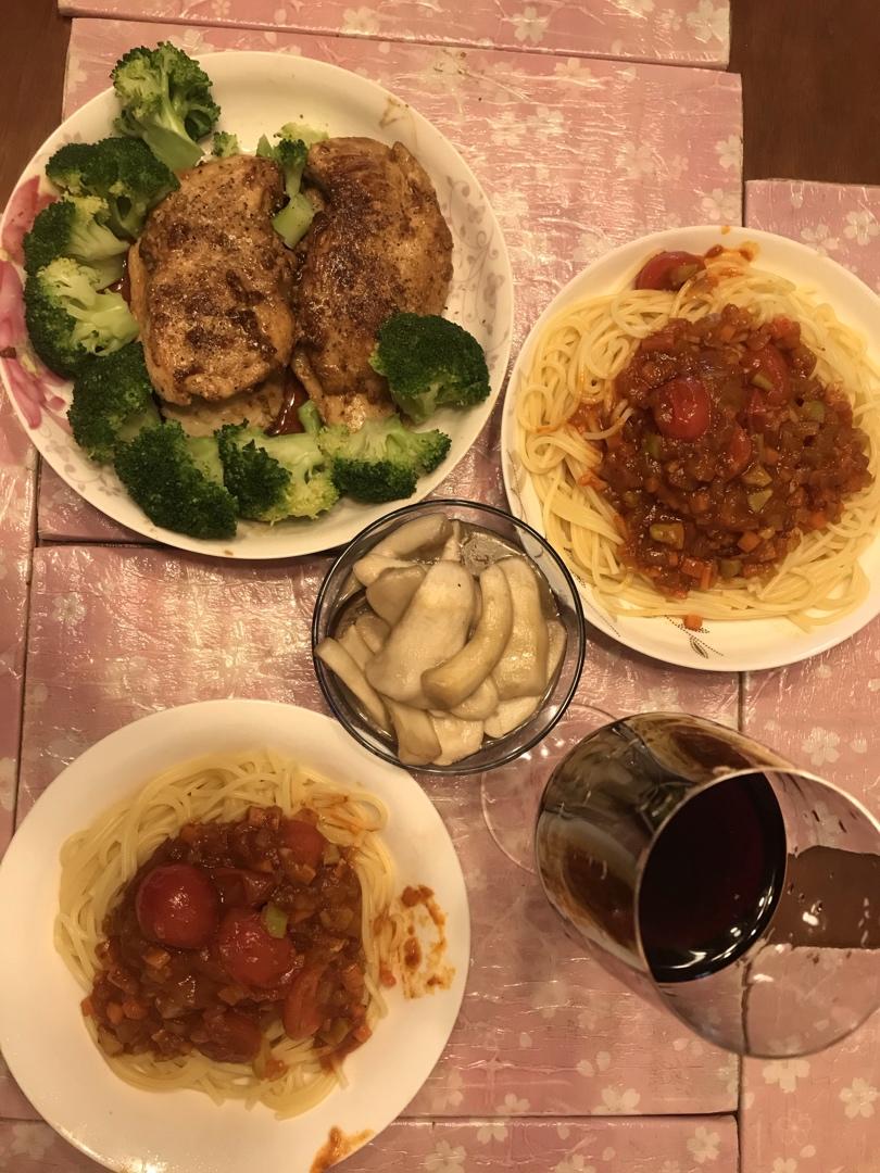 （完胜必胜客的）番茄肉酱意大利面～