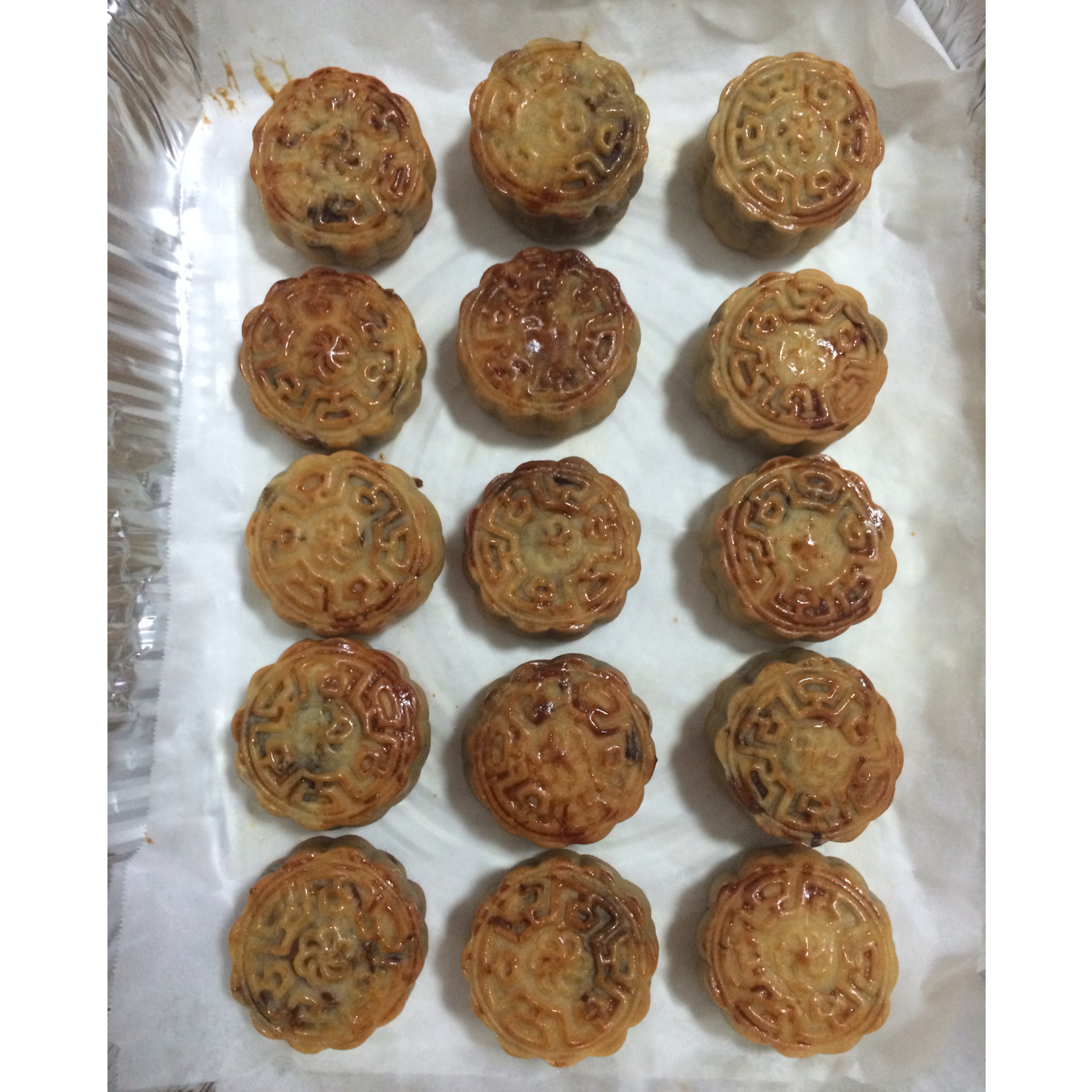 广式月饼—蛋黄莲蓉月饼