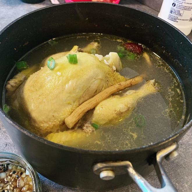 不太正宗的韩式参鸡汤的做法