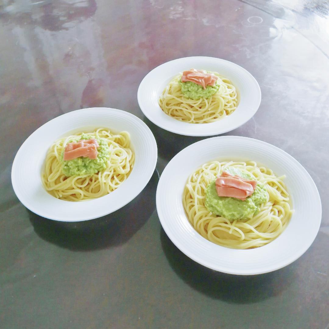 牛油果明太子意面