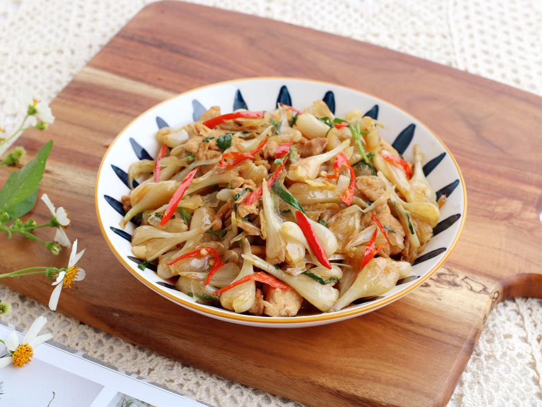 【荞头炒肉片的做法步骤图,荞头炒肉片怎么做好吃】龙宝美食小厨房_下